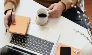 5 شغل با حقوق بالای 35 میلیون تومان در تهران
