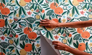 4 راهکار جذاب برای انتخاب کاغذ دیواری در سرویس بهداشتی