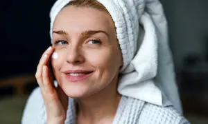 بهترین کرم شب لیفتینگ صورت برای سنین بالای 40 سال