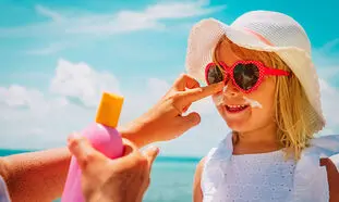 کرم ضد آفتاب خوب چی بخرم؟        