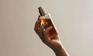 5 عطر مردانه که خانم ها را جذب می کند