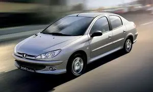 پژو 206 صندوق دار و سمند ال ایکس در بازار چند؟