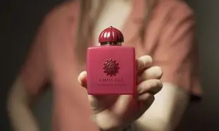 پرفروش ترین عطر آمواج در بازار را بشناسید