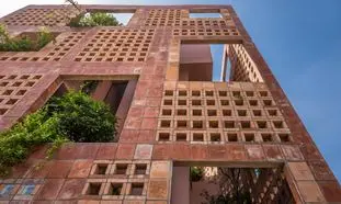 شرکت آسارس در عمان کارخانه تولید مصالح راه اندازی می کند