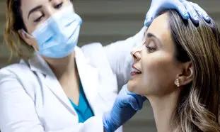 جراح بینی ارزان یا جراح خوب ؛ کدام را انتخاب می‌کنید؟