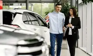 ۸ عامل موثر بر قیمت خودرو