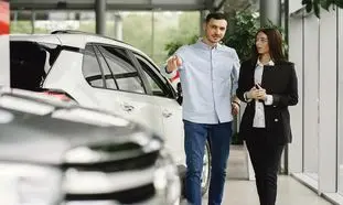 ۸ عامل موثر بر قیمت خودرو