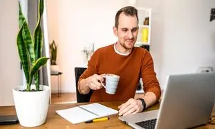 5 شغل دورکاری با حقوق بالای 30 میلیون تومان
