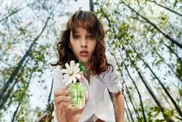 جدیدترین عطر زنانه برای دورهمی های تابستانی