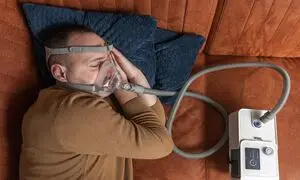 حل مشکل خروپف در خواب با دستگاه سی پپ