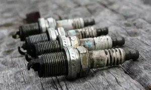 7 نشانه خرابی قطعات خودرو از روی ظاهر شمع
