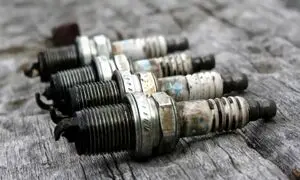7 نشانه خرابی قطعات خودرو از روی ظاهر شمع