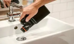 8 خطر جدی بازکردن لوله پلیکا با اسید