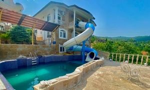 اجاره‌ ویلای استخردار در کلاردشت شبی چند؟