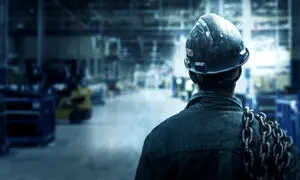 پیشنهاد کتاب؛ اعترافات یک جنایتکار اقتصادی