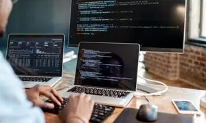 5 شغل برنامه نویسی با حقوق بالای 45 میلیون تومان در تهران