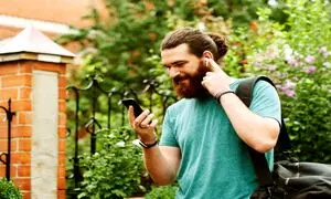 با 2 میلیون هندزفری بی سیم پرووان بخریم یا رسی؟
