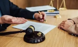 مزایای استفاده از وکیل طلاق