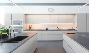 کابینت نئوکلاسیک بهتر است یا مدرن؟