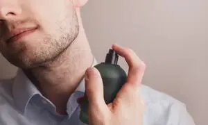 ۵ عطر تلخ مردانه برای جلسات مهم کاری + قیمت