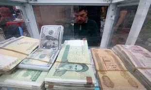ریزش قیمت دلار در انتظار تلنگر برجامی