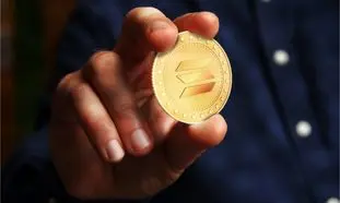 کاهش قیمت بیت کوین و کاردانو در مقابل رشد ۲۲ درصدی سولانا !