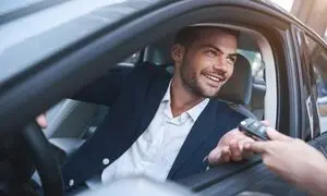 توصیه‌های کلیدی برای رنت خودرو در تهران ، کرج و کیش