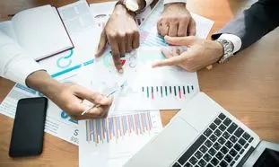 درباره سهام مدیریت و ویژگی‌های آن بیشتر بدانید