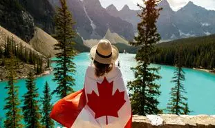شانس مهاجرت خود را با ویزای اکسپرس اینتری کانادا افزایش دهید