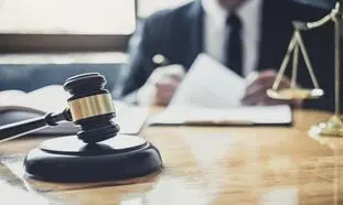 اهمیت وکیل کیفری در تهران