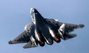 نمایشی حیرت انگیز از جت جنگنده سوخو 57 در آسمان روسیه (ویدیو)