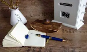 تقویم و سررسید 1401 خاص و شیک از کجا بخریم؟