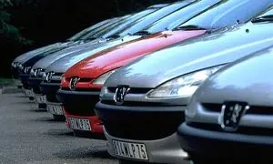 روند افزایشی قیمت خودرو / پژو 206 پنج میلیون تومان گران شد