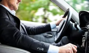 بهترین سوالات آیین نامه رانندگی در بست سوال