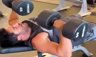 استوری منشوری محمدرضا گلزار + عکس