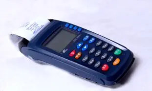 تکدی گری و دستفروشی با دستگاه کارتخوان!
