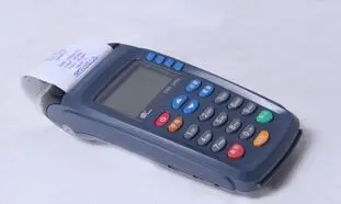 تکدی گری و دستفروشی با دستگاه کارتخوان!