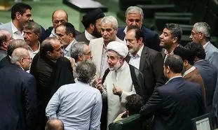 100 میلیون تومان، هزینه هر یک دقیقه مجلس‌نشینان!