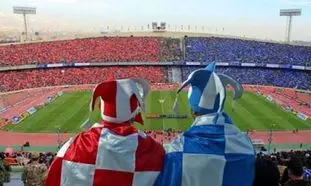پرسپولیس و استقلال به دو شرکت ایرانسل و همراه اول فروخته می‌شوند