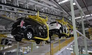 قیمت خودرو داخلی از خارجی های باکیفیت هم گران تر شده!