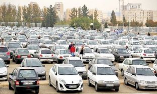 تلاطم در بازار خودرو ؛ مصرف کنندگان در انتظار کاهش قیمت