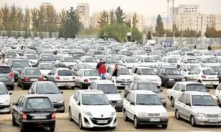 تلاطم در بازار خودرو ؛ مصرف کنندگان در انتظار کاهش قیمت