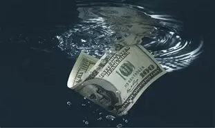 قیمت دلار یک پله دیگر کاهش پیدا کرد