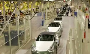 بازار خودرو در شوک غرق شدن 4 هزار خودرو لوکس