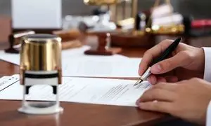 ممنوع شدن صدور مدارک دانشگاهی به زبان انگلیسی