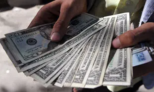 عقب نشینی قیمت‌ها در بازار ارز ؛ دلار مجددا 25 هزار تومانی شد!
