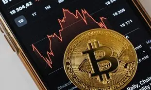 قیمت بیت کوین 17 فروردین / چرا بیت کوین سقوط کرد؟