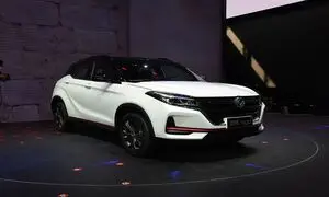 احتمال عرضه دانگ فنگ 500 در بازار خودرو ایران