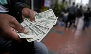 قیمت روز دلار 21 فروردین 1401 / مانع بازارساز بر سر راه دلار