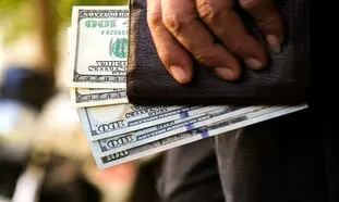 قیمت روز دلار 22 فروردین 1401/ ارز محبوب در یک قدمی کانال 28 هزار تومانی